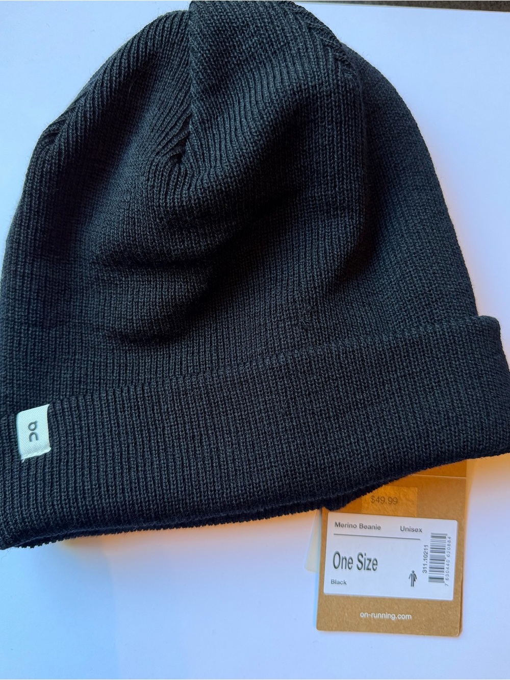 On Running Black Merino Beanie NWT